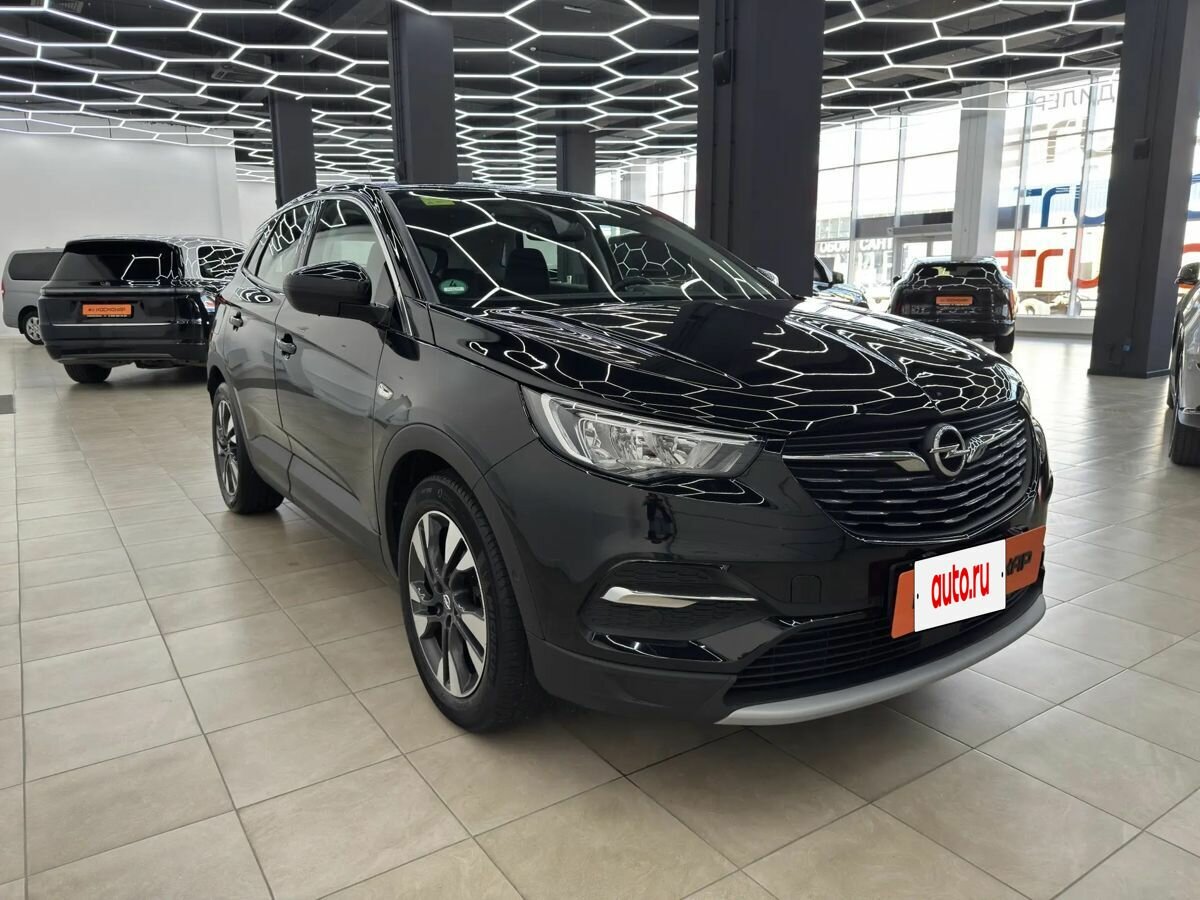Открыть фотографии: Opel Grandland I (X)