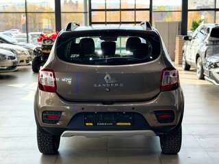 2018 Renault Sandero Stepway II Рестайлинг, коричневый, 1200000 рублей, вид 5