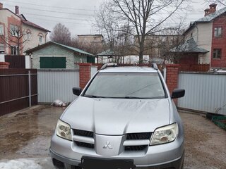 2006 Mitsubishi Outlander I, серебристый, 540000 рублей, вид 3