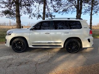 2020 Toyota Land Cruiser 200 Series Рестайлинг 2, белый, 8500000 рублей, вид 5
