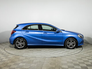 2016 Mercedes-Benz A-Класс 180 III (W176) Рестайлинг, голубой, 1499700 рублей, вид 4