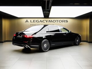 2026 Mercedes-Benz Maybach S-Класс 580 II (Z223) Рестайлинг, чёрный, 37720000 рублей, вид 4