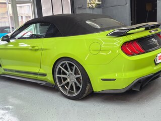 2019 Ford Mustang VI Рестайлинг, зелёный, 3000000 рублей, вид 3