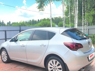 2011 Opel Astra J, серебристый, 685000 рублей, вид 2