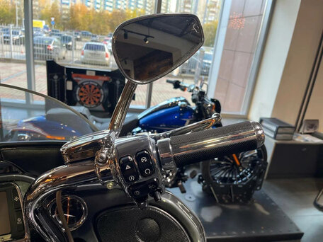 2015 Harley-Davidson CVO Road Glide, серый, 1700000 рублей, вид 3