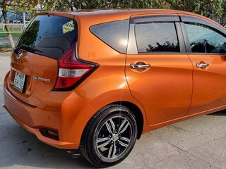 2020 Nissan Note II Рестайлинг, оранжевый, 1270000 рублей, вид 3