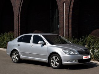 2011 Skoda Octavia DSG7 II (A5) Рестайлинг, белый, 780000 рублей, вид 3