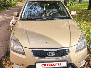 2010 Kia Rio II Рестайлинг, бежевый, 500000 рублей, вид 1
