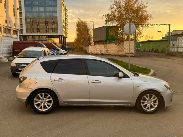 2007 Mazda 3 I (BK) Рестайлинг, серебристый, 230000 рублей - вид 3