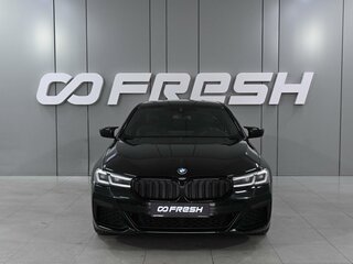 2021 BMW 5 серии 520d xDrive VII (G30/G31/G38) Рестайлинг, чёрный, 4099000 рублей, вид 3
