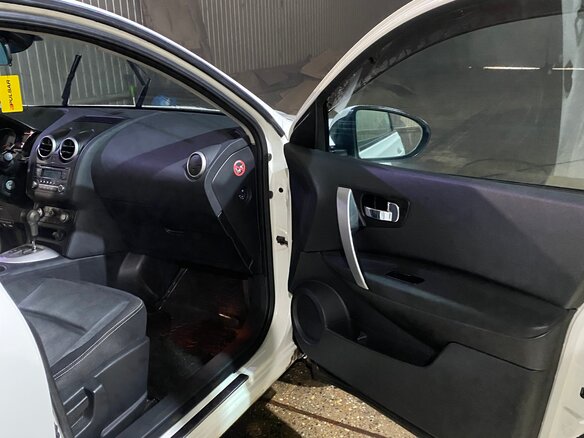 2010 Nissan Qashqai I Рестайлинг, белый, 779000 рублей - вид 8