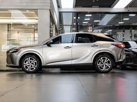 2025 Lexus RX 300 V, серебристый, 7650000 рублей, вид 3