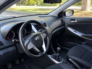 2015 Hyundai Solaris I Рестайлинг, белый, 549000 рублей, вид 4