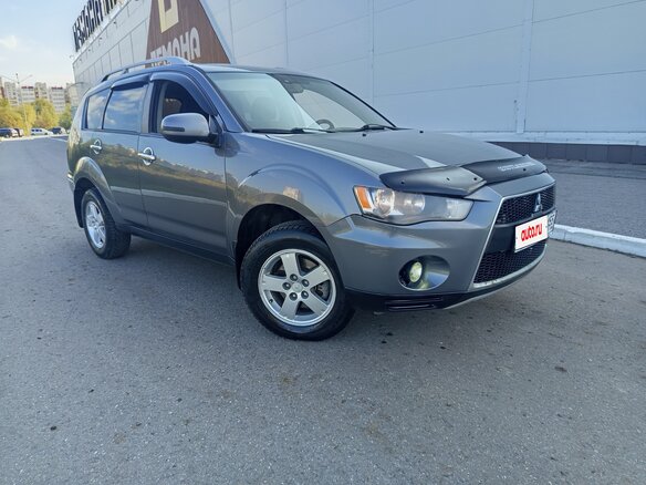 2010 Mitsubishi Outlander II Рестайлинг, серый - вид 2