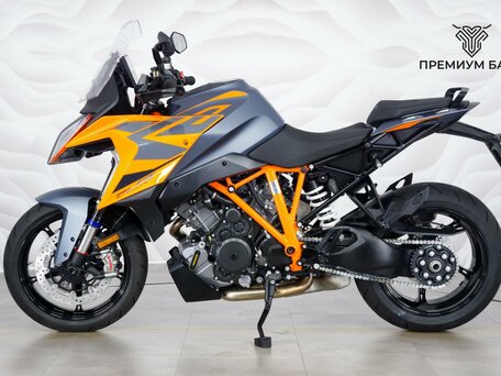 2023 KTM 1290 Super Duke GT, оранжевый, 1599000 рублей, вид 2