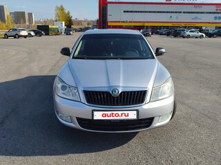 2011 Skoda Octavia II (A5) Рестайлинг, серебристый, 599000 рублей, вид 2