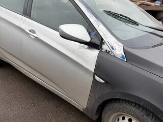 2016 Hyundai Solaris I Рестайлинг, серебристый, 390000 рублей, вид 3
