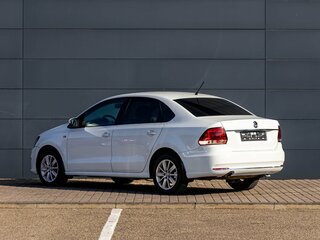 2016 Volkswagen Polo V Рестайлинг, белый, 995000 рублей, вид 4