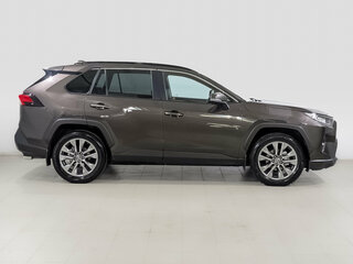 2020 Toyota RAV4 V (XA50), коричневый, 3250000 рублей, вид 4