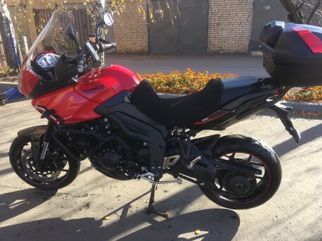 2014 Triumph Tiger 1050, красный, 700000 рублей, вид 1