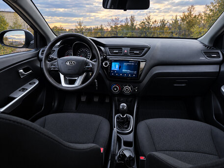 2012 Kia Rio III, чёрный, 1000000 рублей, вид 3