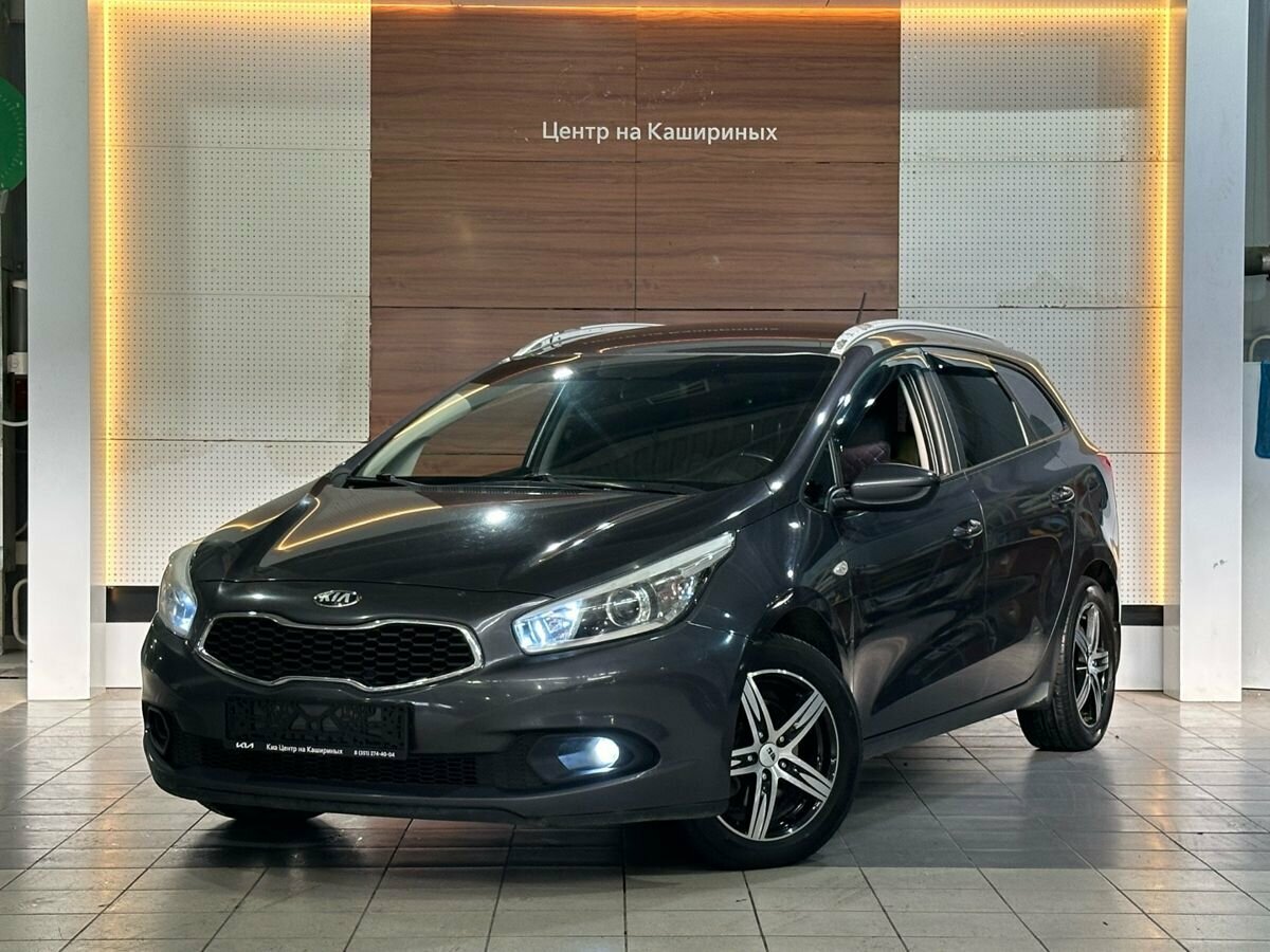 Открыть фотографии: Kia Ceed II