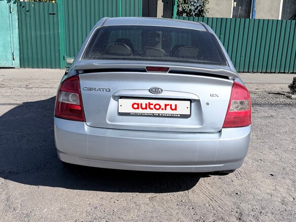 2005 Kia Cerato I, серебристый, 300000 рублей - вид 2