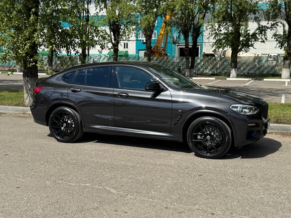 2020 BMW X4 20d II (G02), серый, 5650000 рублей - вид 1