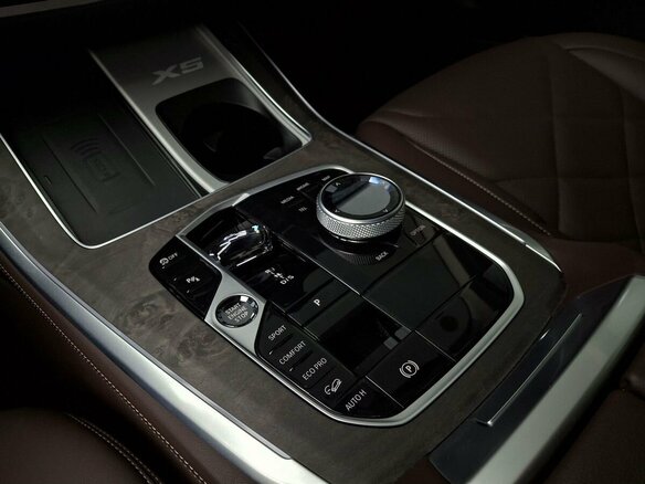 2026 BMW X5 Long 30Li IV (G05/G18) Рестайлинг, чёрный, 10400000 рублей - вид 9