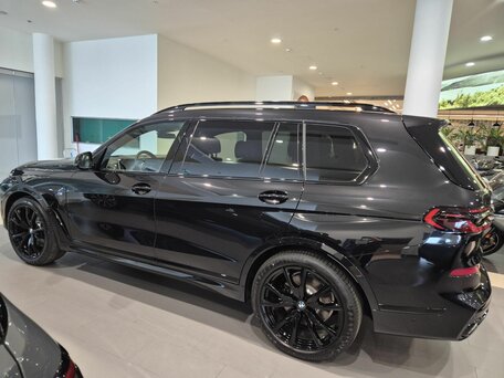 2026 BMW X7 40d I (G07) Рестайлинг, чёрный, 19754900 рублей, вид 2