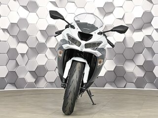 2021 Kawasaki ZX-6 Ninja, белый, 1099000 рублей, вид 5