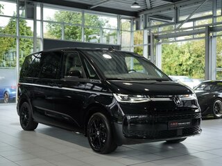 2023 Volkswagen Multivan T7, чёрный, 4790007 рублей, вид 3