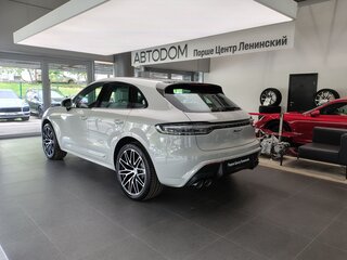 2026 Porsche Macan I Рестайлинг 2, серый, 14590000 рублей, вид 2
