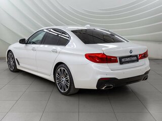 2017 BMW 5 серии 520i VII (G30/G31/G38), белый, 3428000 рублей, вид 5