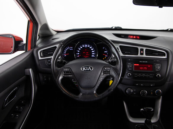 2014 Kia Ceed II, красный, 899000 рублей - вид 9