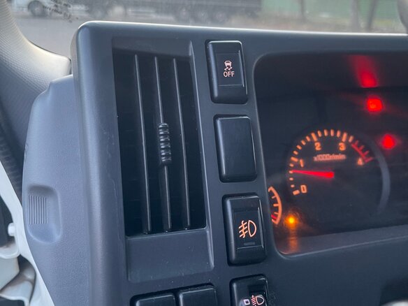 2018 Isuzu Elf (N-series), белый, 2380000 рублей - вид 6