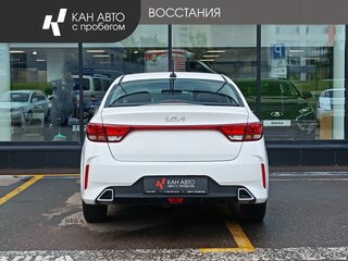 2021 Kia Rio IV Рестайлинг, белый, 1198807 рублей, вид 4