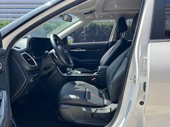 2022 Kia KX3, белый, 1900000 рублей - вид 13