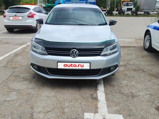 2013 Volkswagen Jetta VI, серебристый, 840000 рублей, вид 1