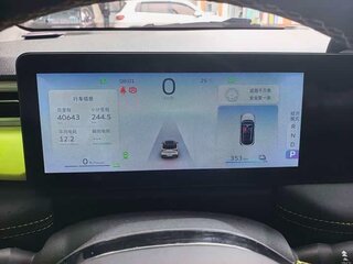 2023 Geely Geometry E 39.4 kWh, зелёный, 970401 рублей, вид 3