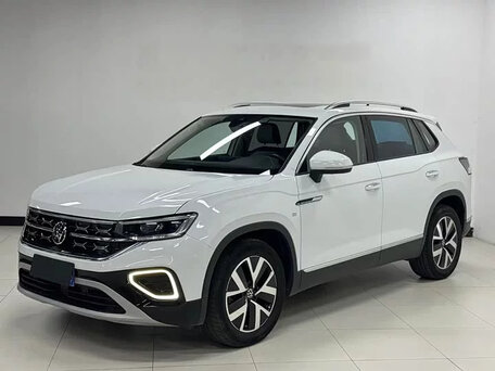 2023 Volkswagen Tayron I Рестайлинг, белый, 1850000 рублей, вид 1