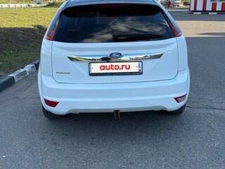 2010 Ford Focus II Рестайлинг, белый, 585000 рублей, вид 3