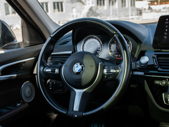 2021 BMW 1 серии 120i III (F52) Рестайлинг, синий, 2637000 рублей - вид 12