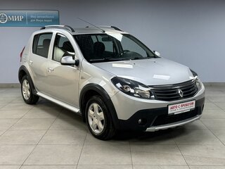 2014 Renault Sandero Stepway I, серый, 770000 рублей, вид 3