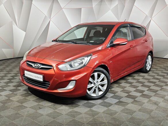 2011 Hyundai Solaris I, красный, 569000 рублей