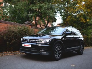 2019 Volkswagen Tiguan II, чёрный, 1770000 рублей, вид 1