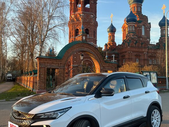 2024 Geely Coolray I Рестайлинг, белый, 2000000 рублей - вид 3