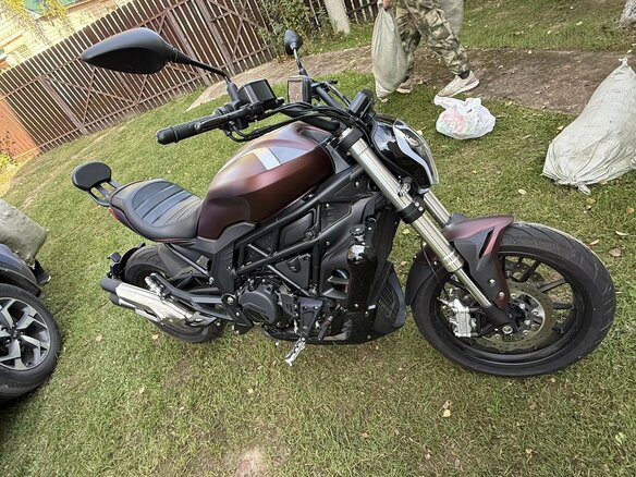2024 Benelli 502 C, пурпурный, 500000 рублей - вид 5