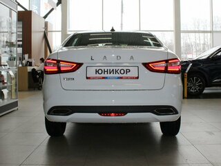 2026 Lada (ВАЗ) Vesta I Рестайлинг (NG), белый, 1611900 рублей, вид 3
