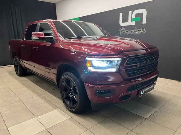 2022 Ram 1500 Crew Cab V, красный, 5900000 рублей